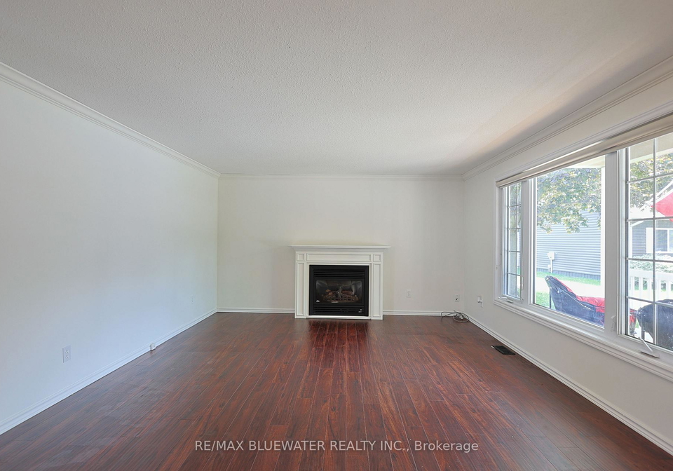 288-concord-drive-south-huron-ontario-x13685778
