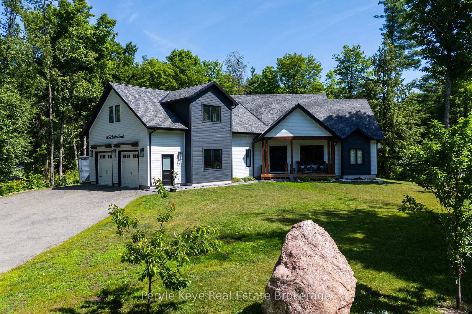 1056-xavier-street-gravenhurst-ontario-x13685806