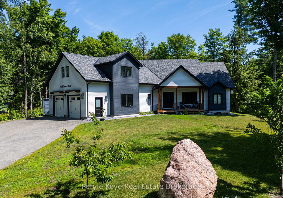 1056-xavier-street-gravenhurst-ontario-x13685806
