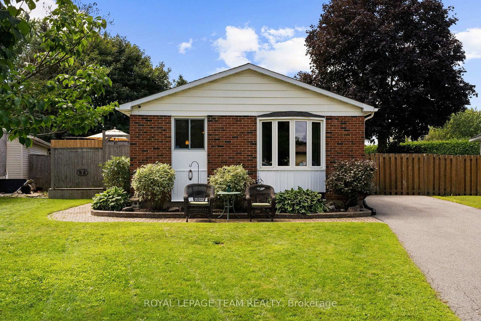 27-ballantrae-way-kanata-ontario-x13685854