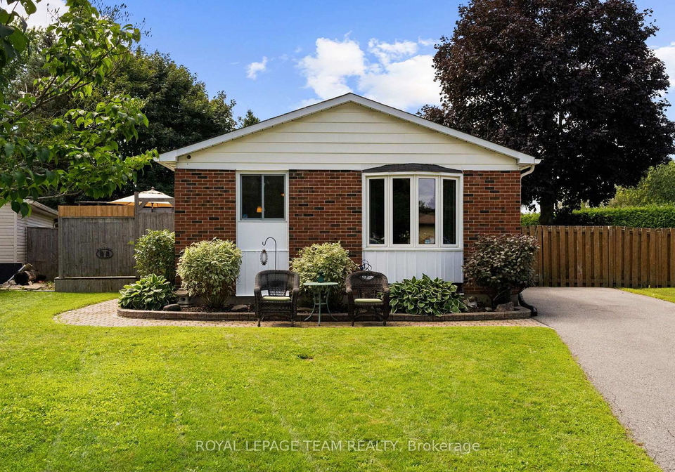 27-ballantrae-way-kanata-ontario-x13685854