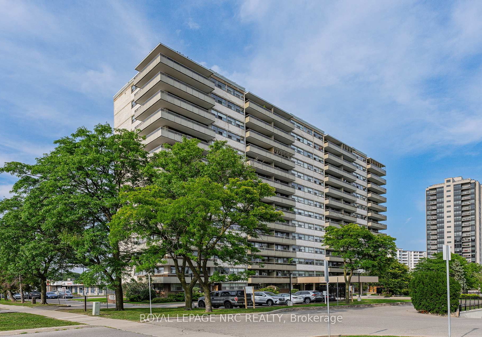 215-glenridge-avenue-st-catharines-ontario-x13686006