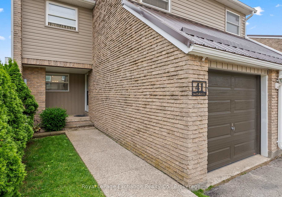 philip-place-kincardine-ontario-x13686022