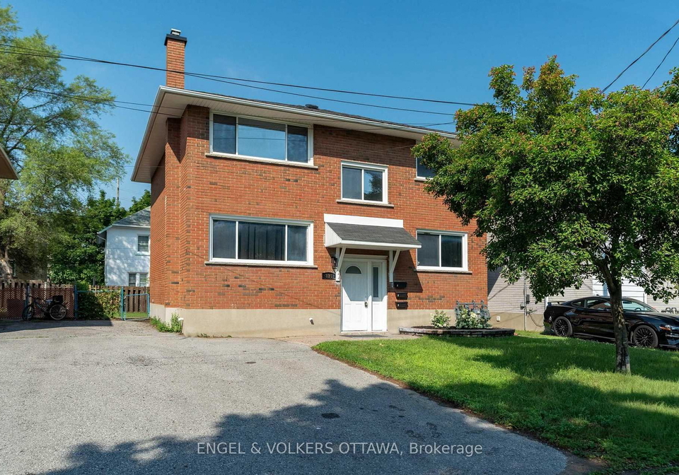 896-pinewood-crescent-ottawa-ontario-x13686206