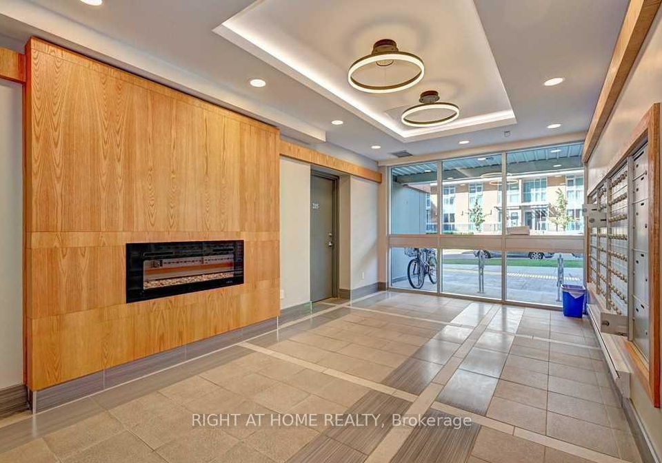 258b-sunview-street-waterloo-ontario-x13686264