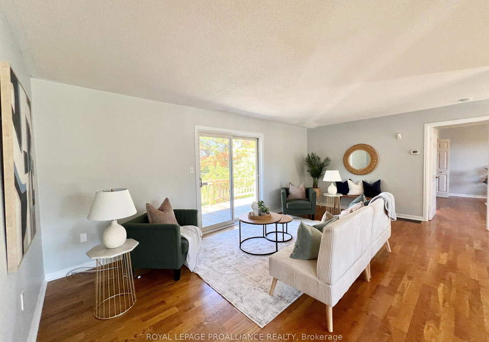 444-county-road-19-prince-edward-county-ontario-x13686334