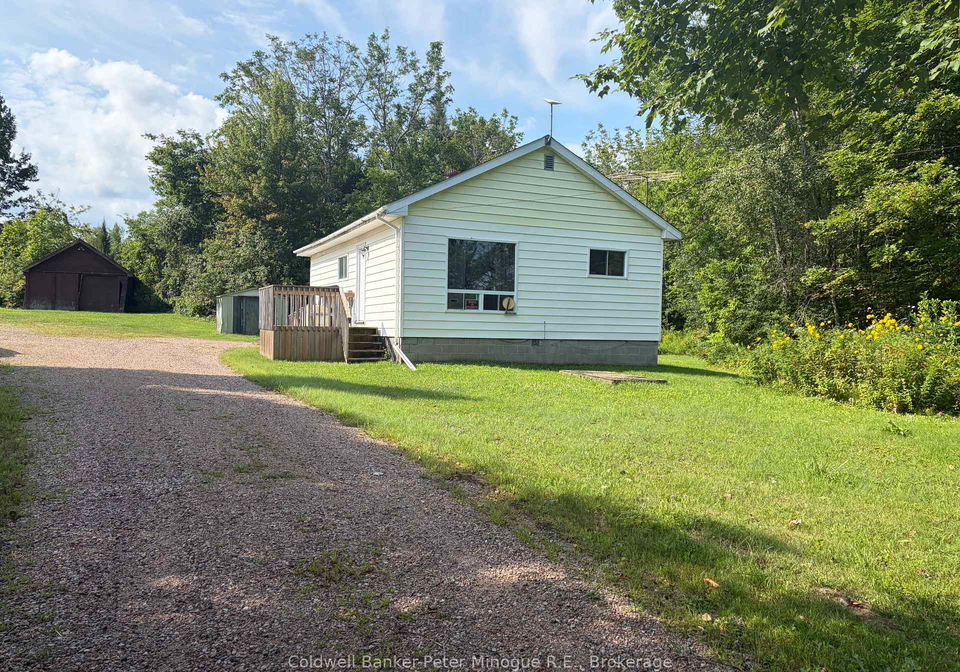 4162-a-b-highway-17-papineau-cameron-ontario-x13686362
