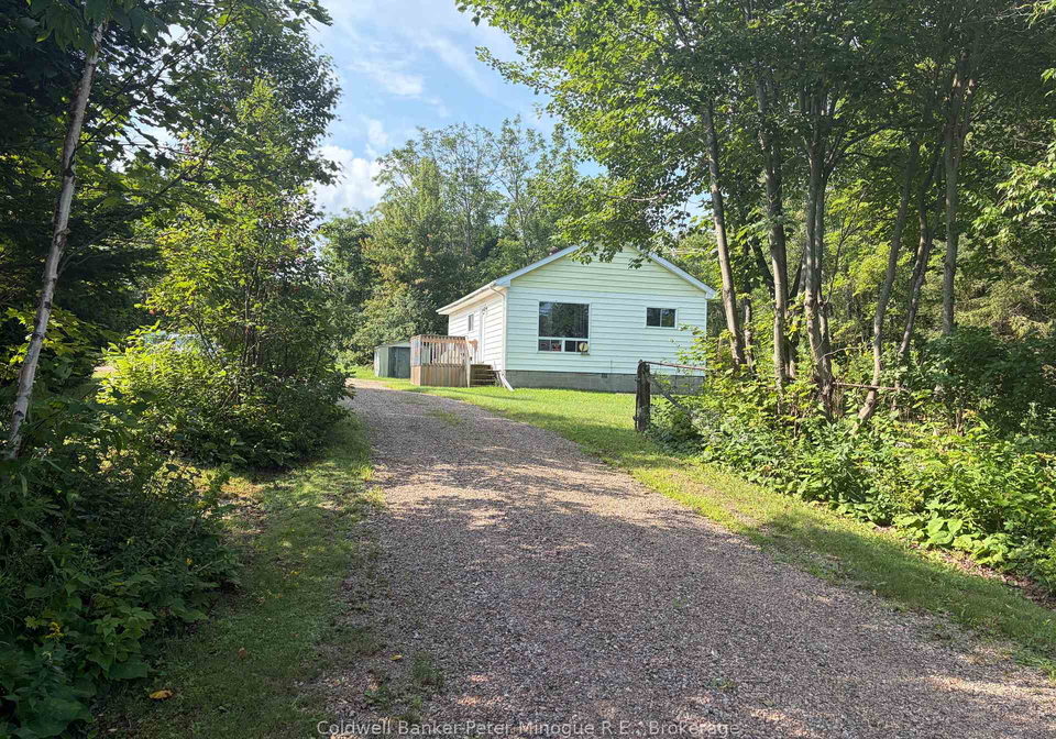 4162-a-b-highway-17-papineau-cameron-ontario-x13686362