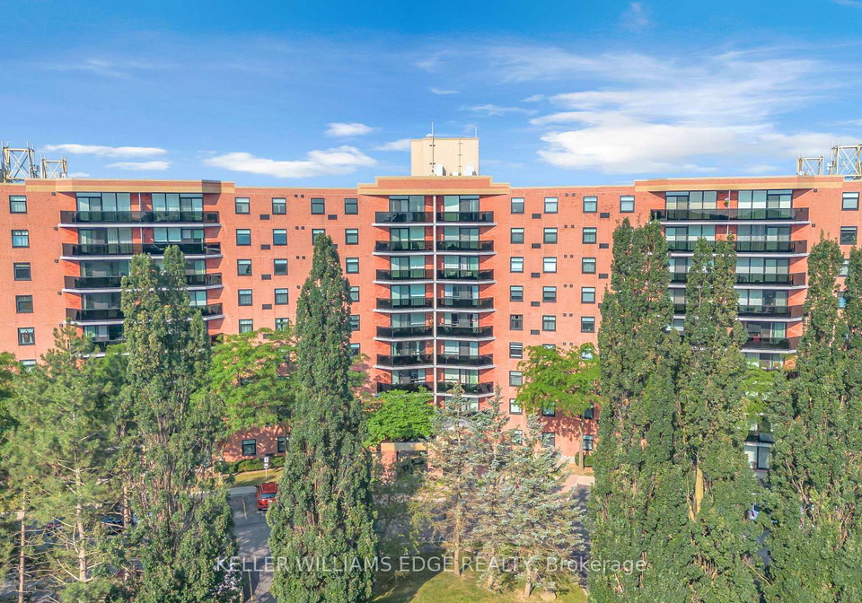 9-bonheur-court-brantford-ontario-x13686402