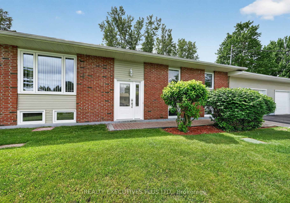 10-potvin-street-clarence-rockland-ontario-x13686428