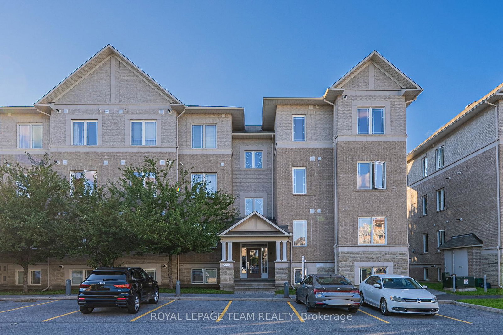 369-paseo-private-ottawa-ontario-x13686568