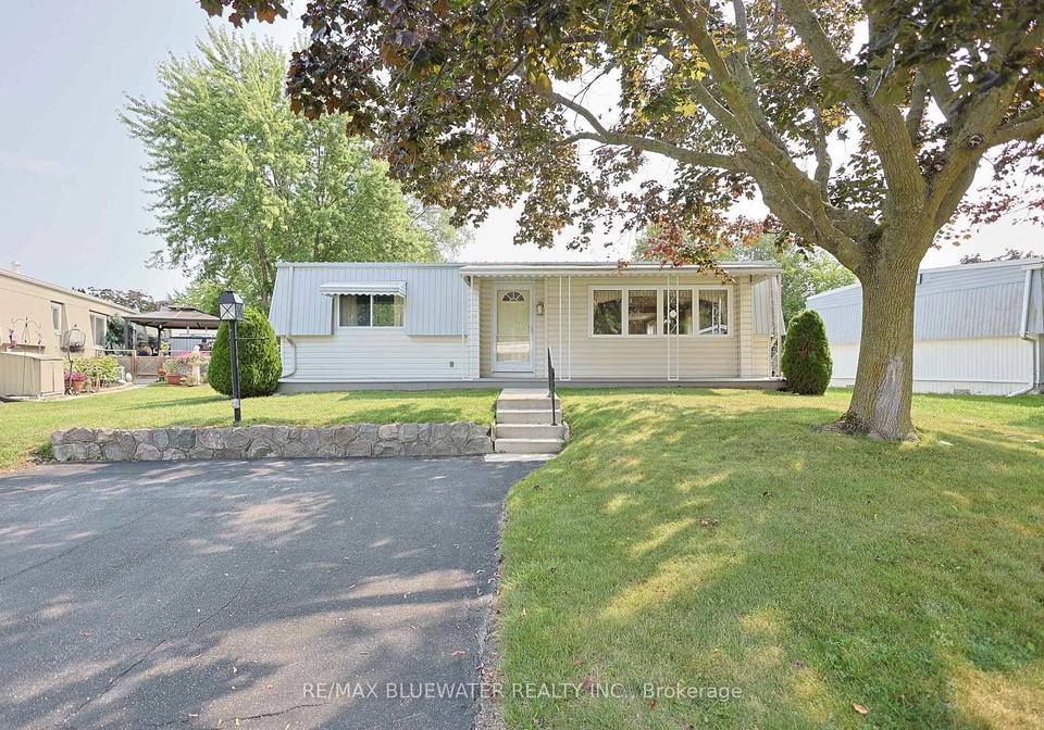 254-highland-springs-south-huron-ontario-x13686638