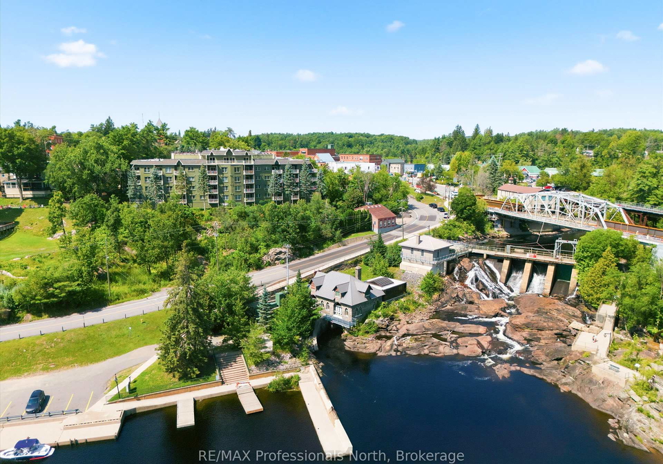 24-ontario-street-bracebridge-ontario-x13686684