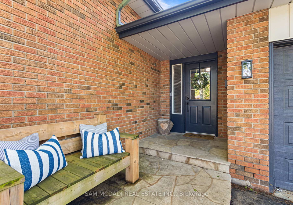 32-milverton-close-hamilton-ontario-x13686750