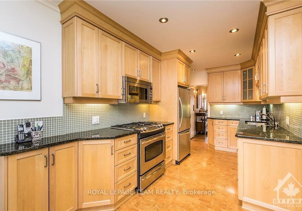 522-piccadilly-avenue-ottawa-ontario-x13686780
