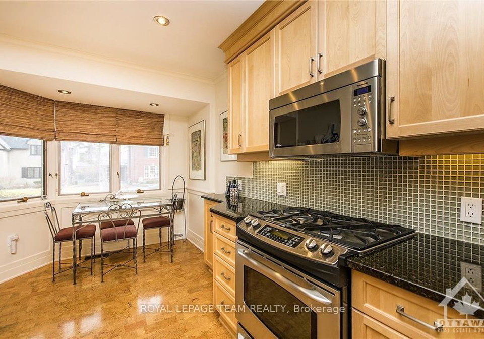 522-piccadilly-avenue-ottawa-ontario-x13686780