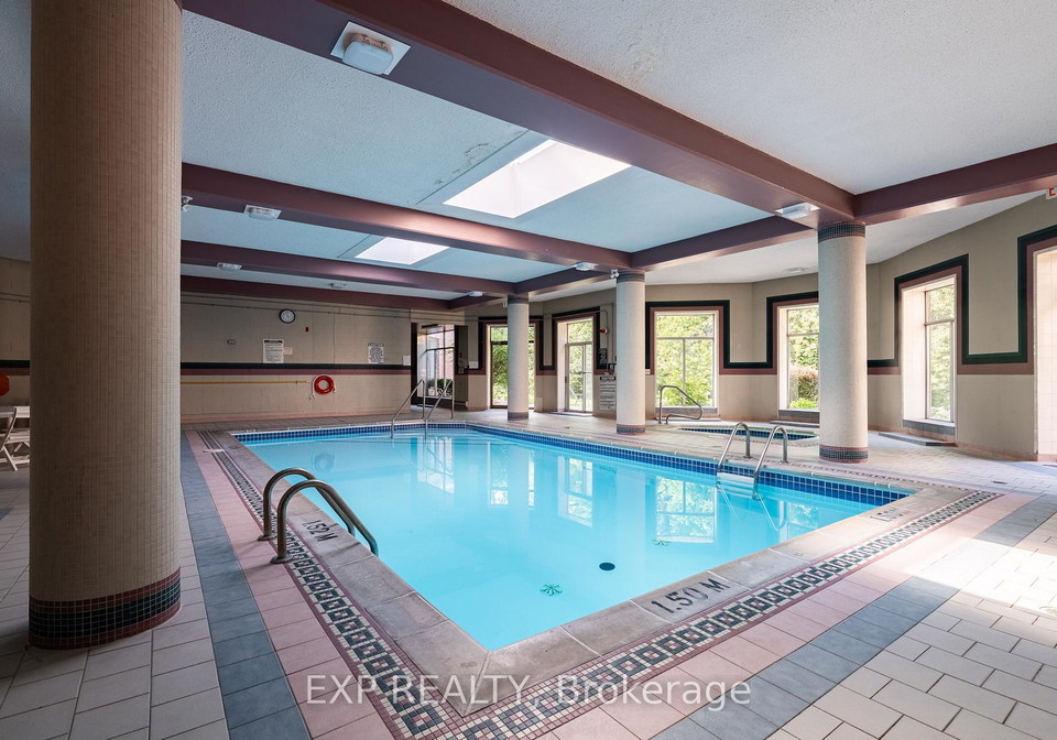 8111-forest-glen-drive-niagara-falls-ontario-x13686882