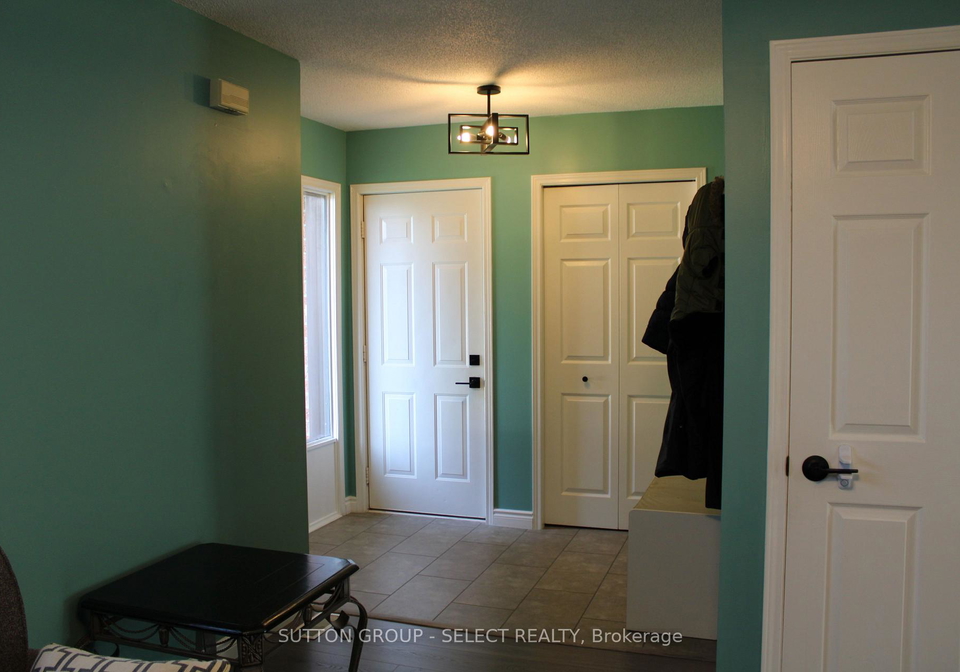 234-parkview-drive-strathroy-caradoc-ontario-x13686918