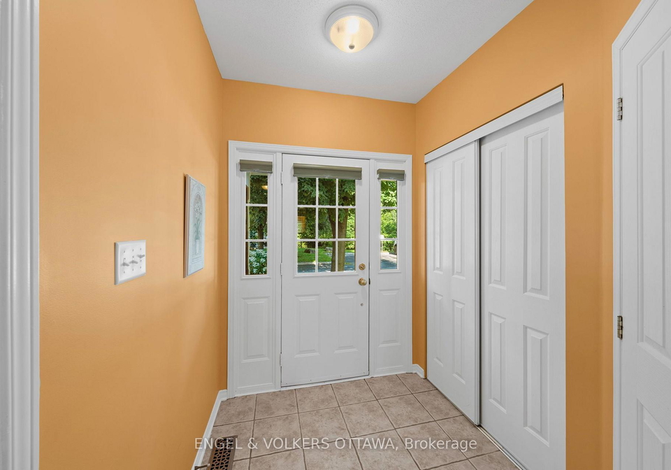 48-fieldberry-private-ottawa-ontario-x13686954