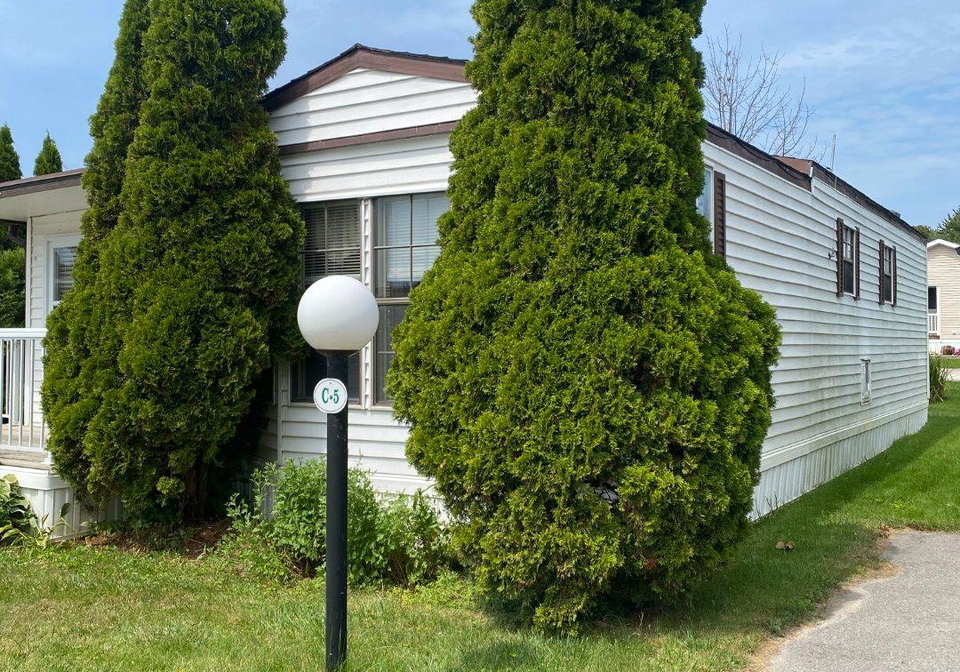 153-county-road-27-prince-edward-county-ontario-x13686966