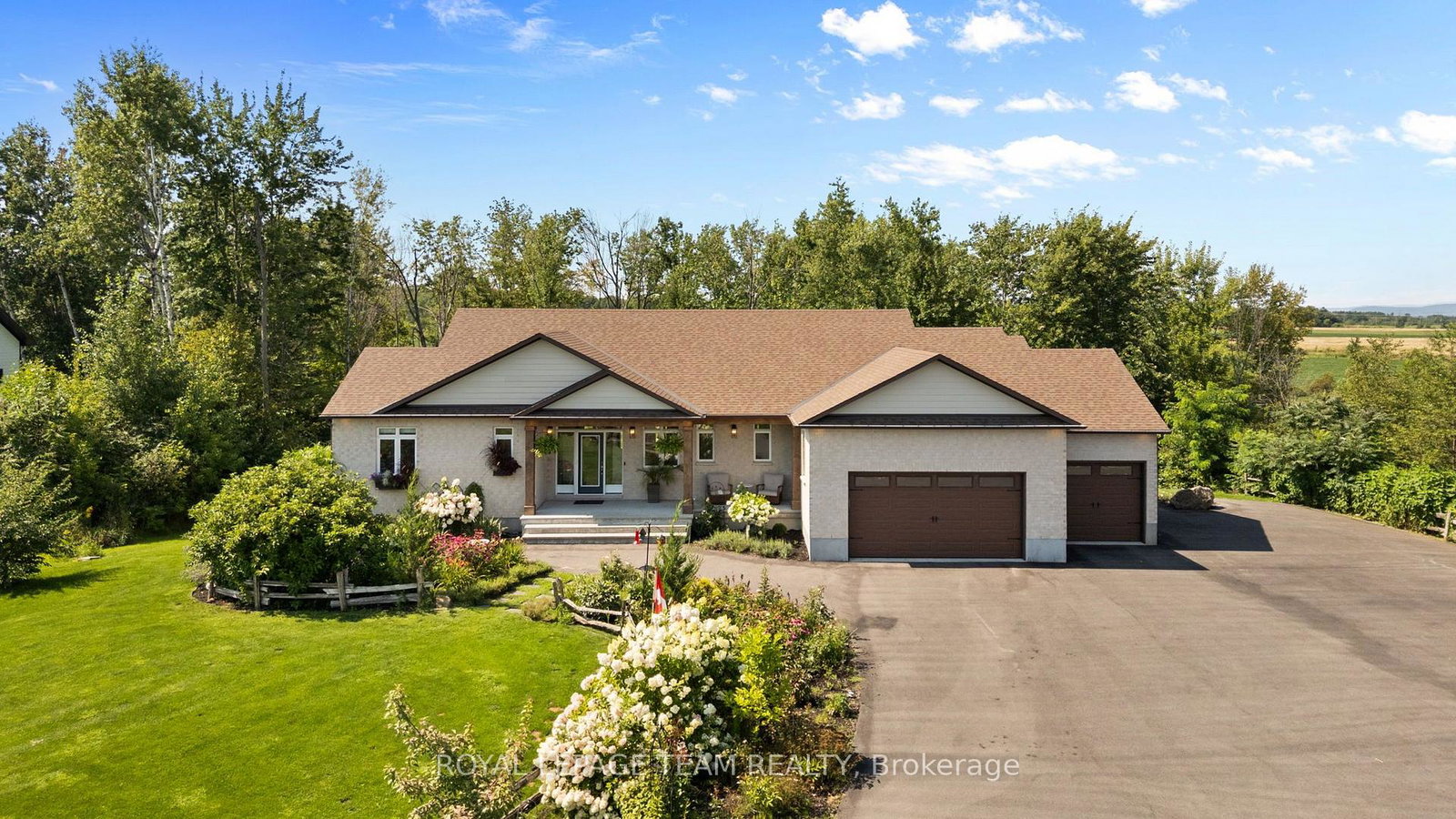 26-synergy-way-kanata-ontario-x13686982