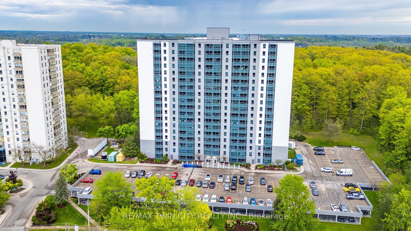55-green-valley-drive-kitchener-ontario-x13687072