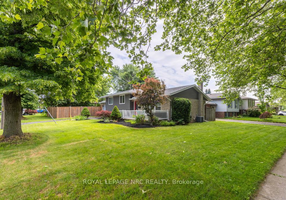 2-kimberdale-court-st-catharines-ontario-x13687084