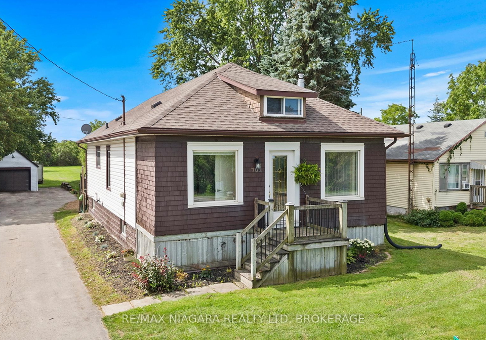 702-main-street-w-port-colborne-ontario-x13687216