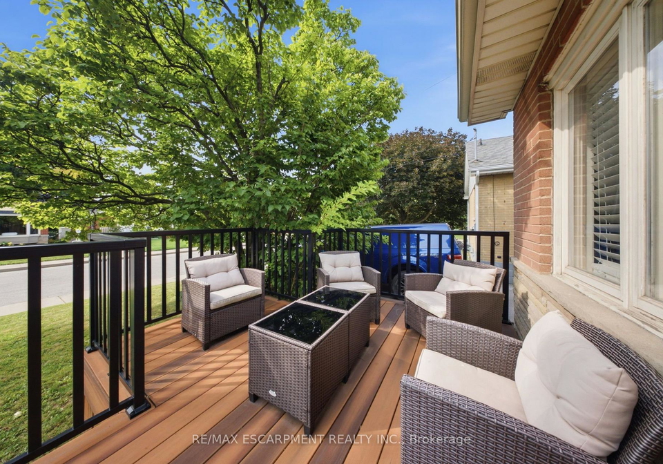 203-west-31st-street-hamilton-ontario-x13687312