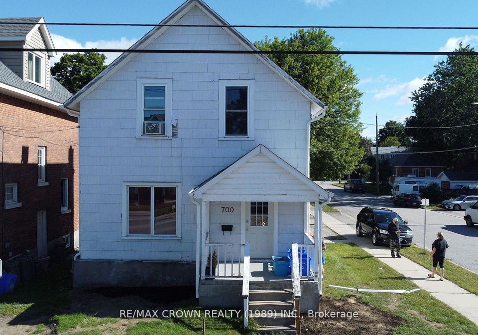 700-main-street-w-north-bay-ontario-x13687344