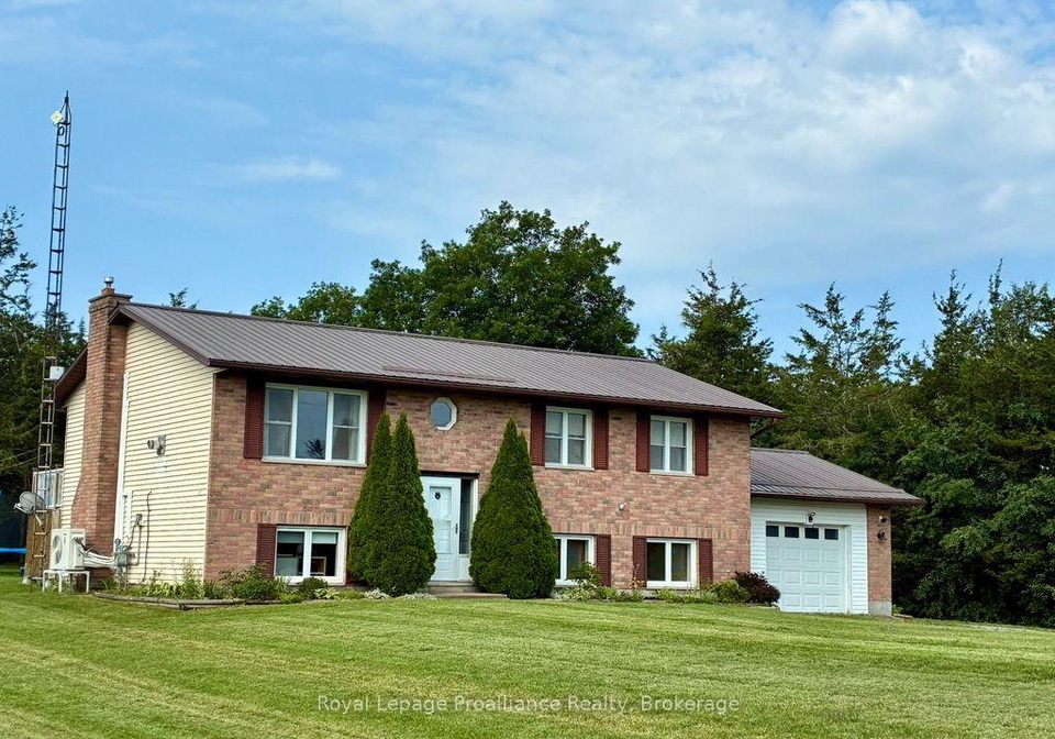 2631-62-highway-prince-edward-county-ontario-x13687416