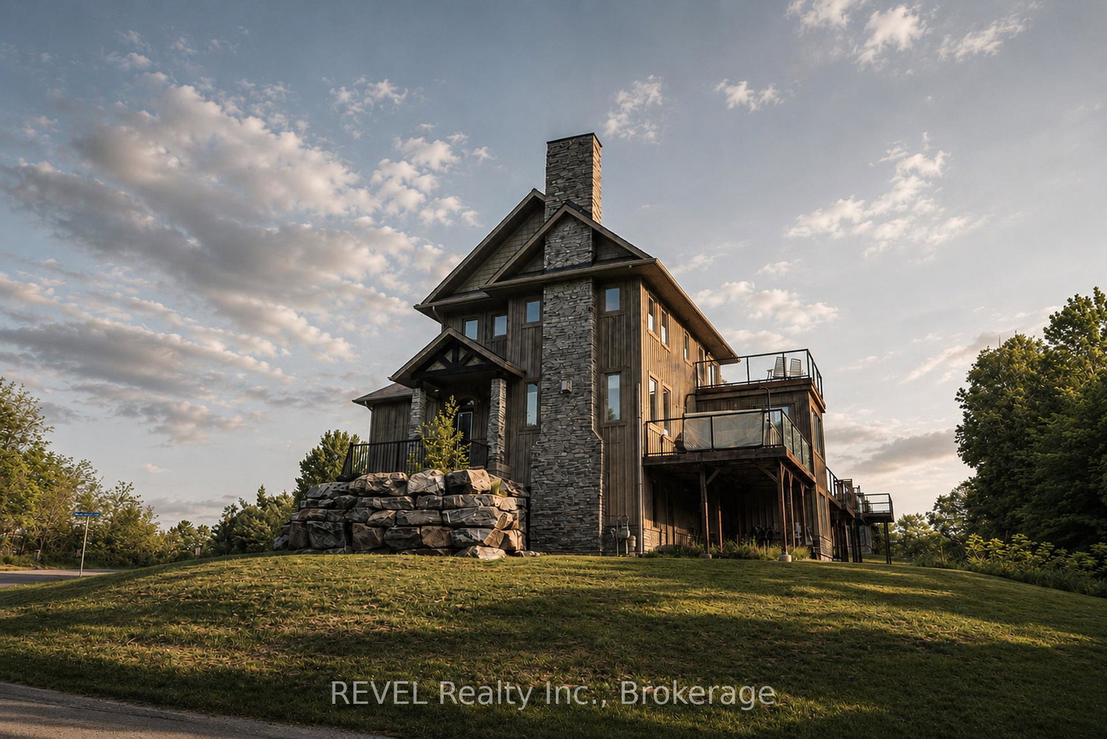 67-rockmount-crescent-gravenhurst-ontario-x13687520