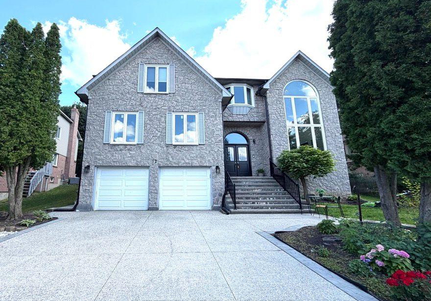 12-sundrop-court-hamilton-ontario-x13687580