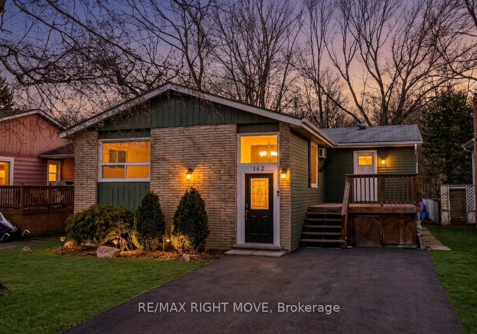 162-pratt-crescent-gravenhurst-ontario-x13687716