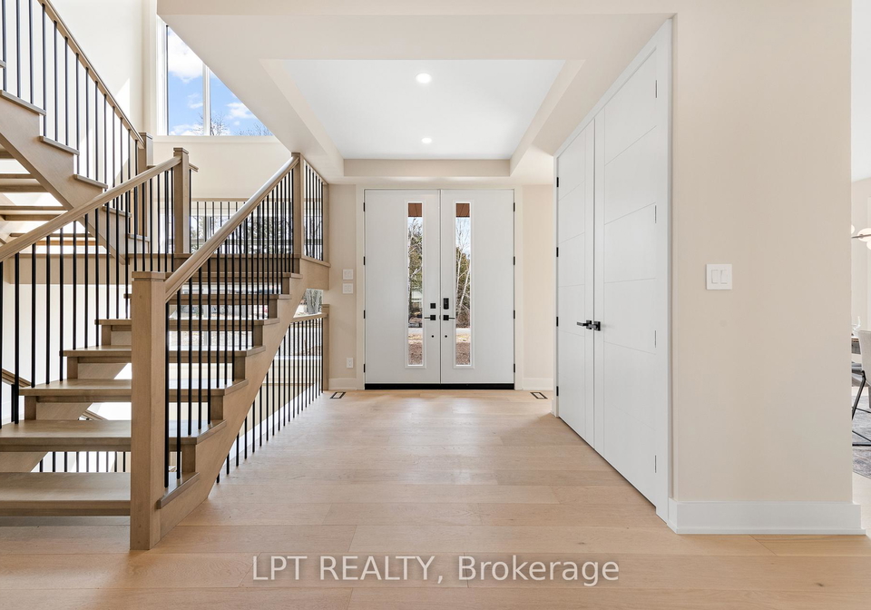 15-briggs-avenue-ottawa-ontario-x13687724