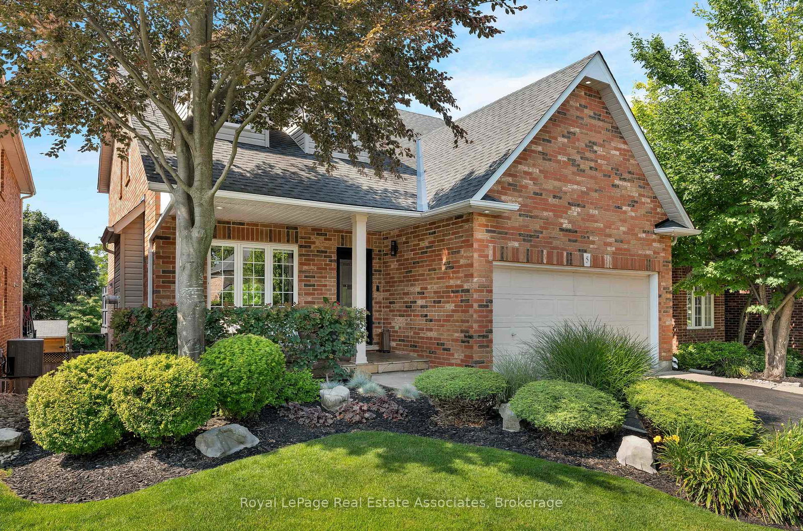 5-volterra-court-hamilton-ontario-x13687820
