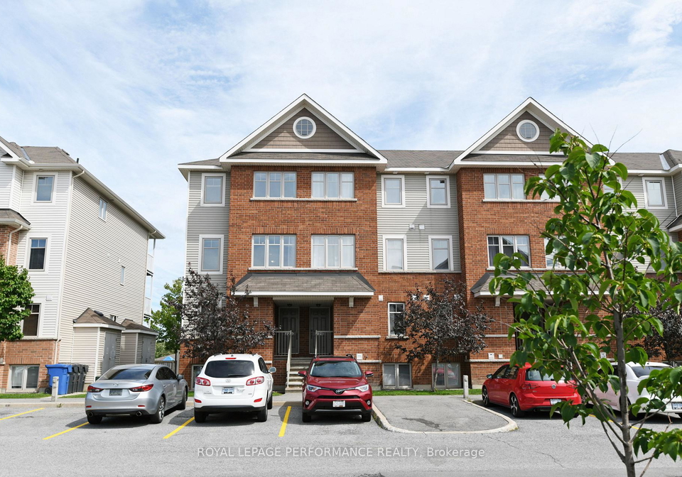 125-keltie-private-ottawa-ontario-x13688024