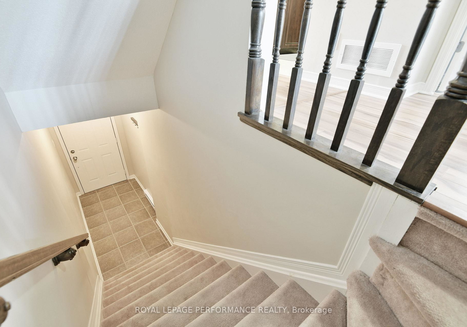 125-keltie-private-ottawa-ontario-x13688024