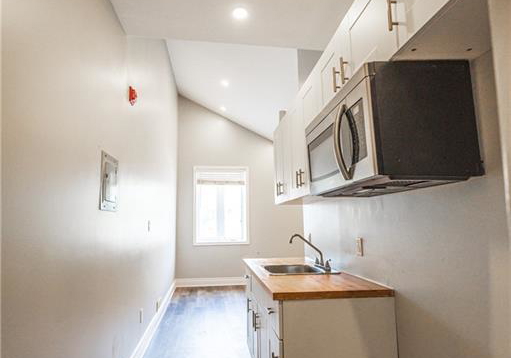 70-victoria-avenue-s-hamilton-ontario-x13688110