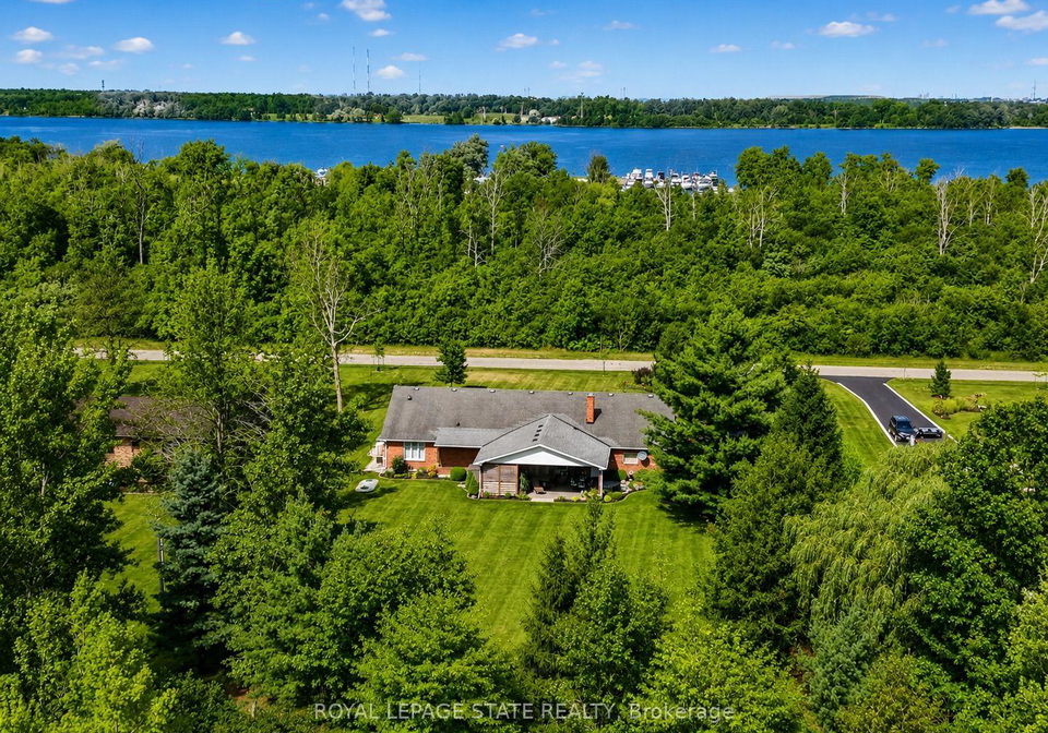 233-cairns-crescent-fort-erie-ontario-x13688124