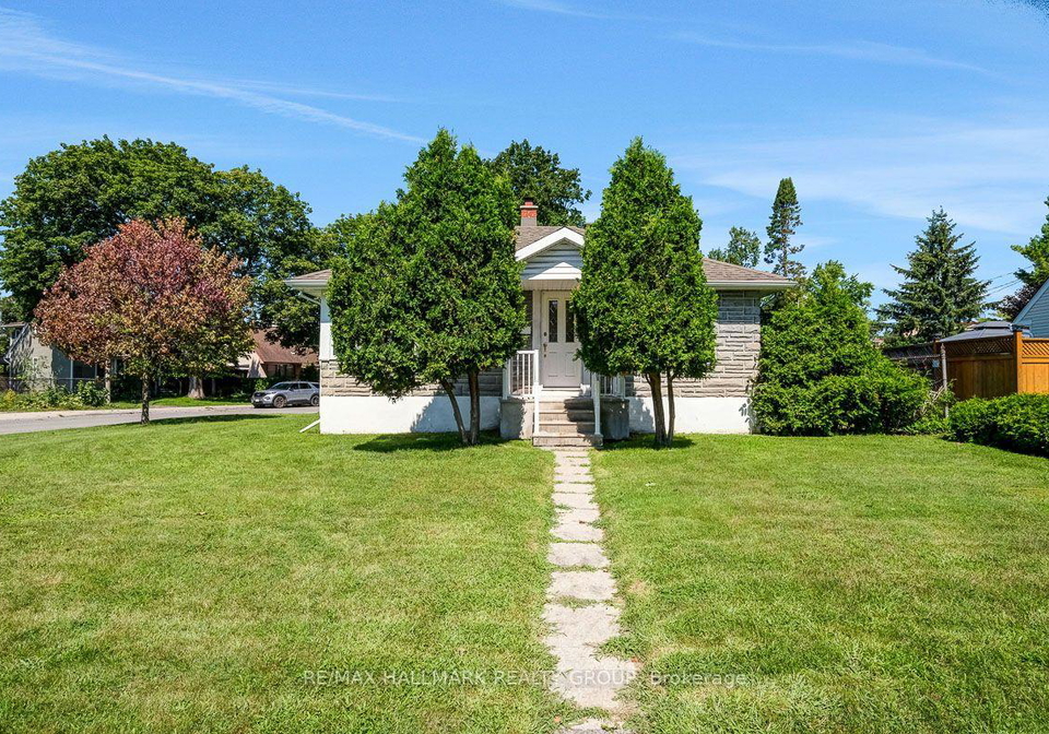 212-anna-avenue-ottawa-ontario-x13688140