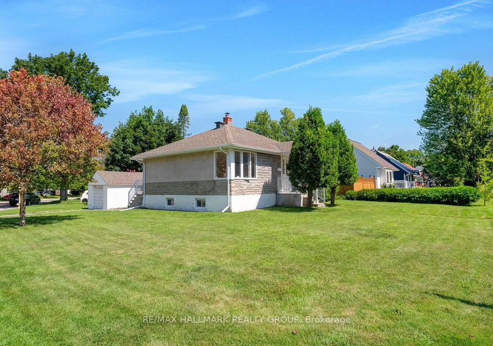 212-anna-avenue-ottawa-ontario-x13688140