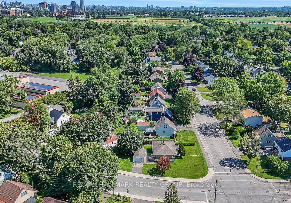 212-anna-avenue-ottawa-ontario-x13688140