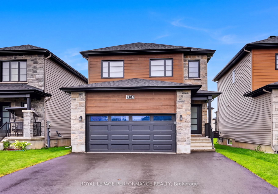 934-chablis-crescent-russell-ontario-x13688198