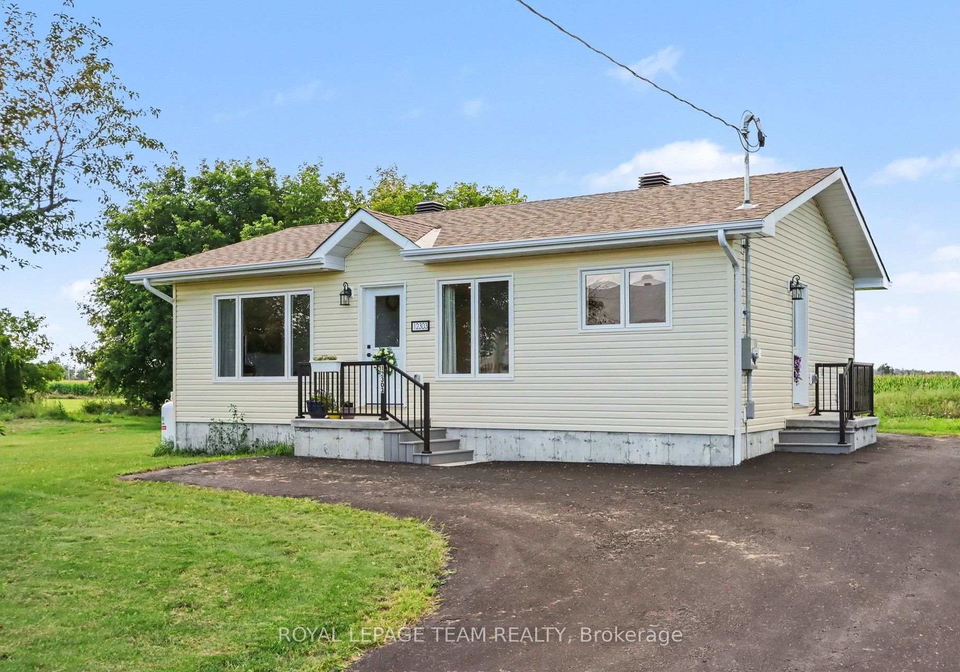 12303-county-5-road-north-dundas-ontario-x13688352
