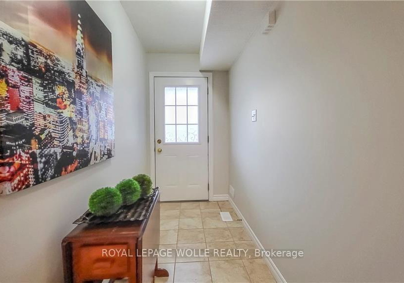128-udvari-crescent-kitchener-ontario-x13688404