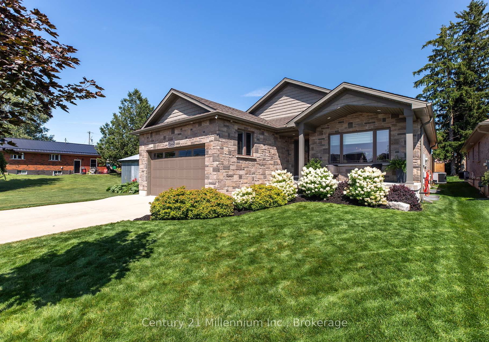 215-djay-crescent-west-grey-ontario-x13688478