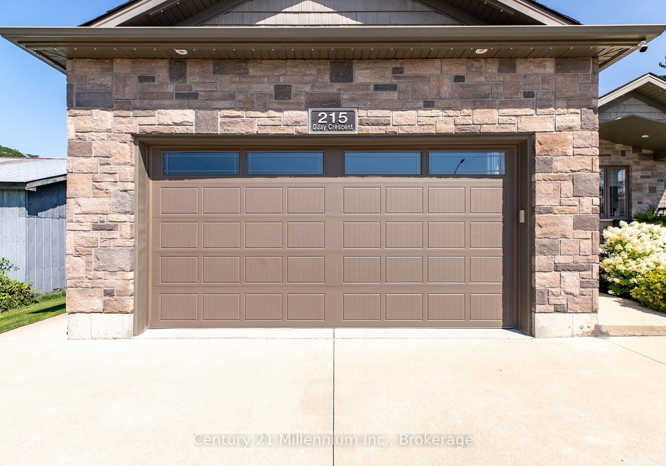 215-djay-crescent-west-grey-ontario-x13688478