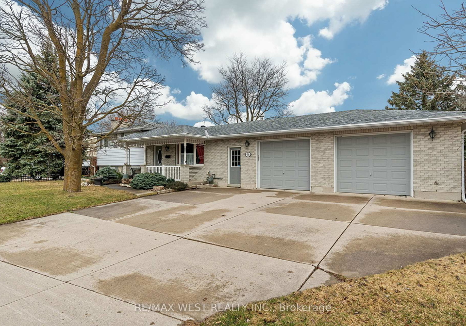 96-langford-drive-lucan-biddulph-ontario-x13688596