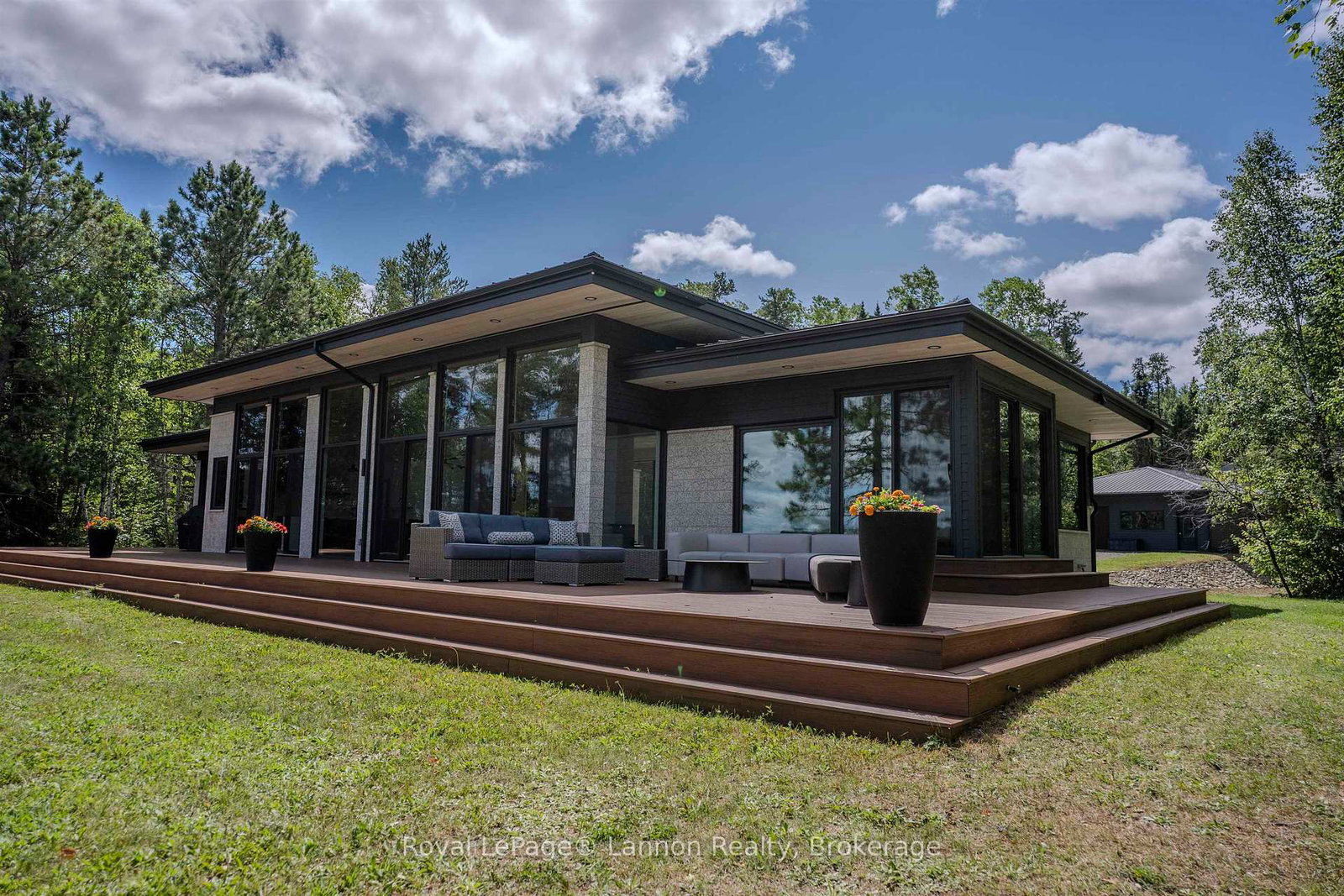 501-mackenzie-avenue-e-rainy-river-remote-area-ontario-x13688600